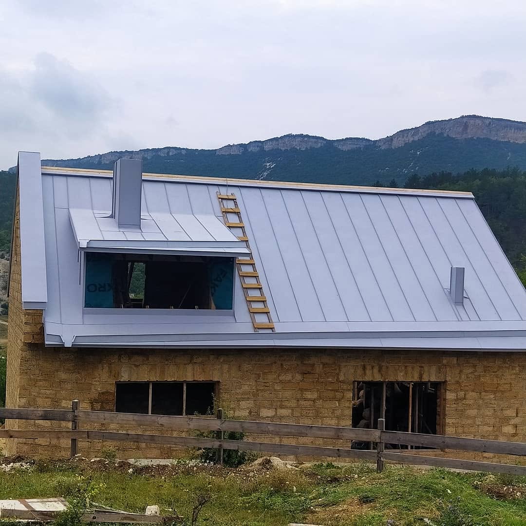 Фальцевая кровля в горах